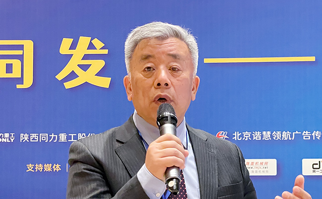 吕.jpg